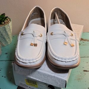 Leydis • Pebble Moccasin